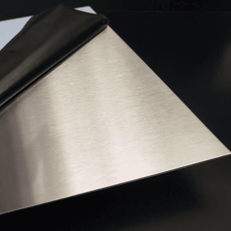 Листы из нержавеющей стали со шлифованной поверхностью (No.4 / Hairline)